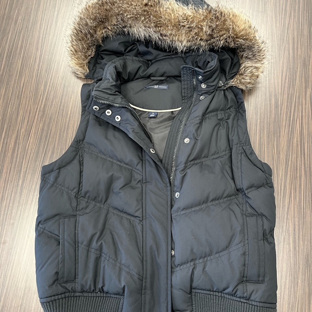 GAP Black Puffer Vest with Faux Fur Hood